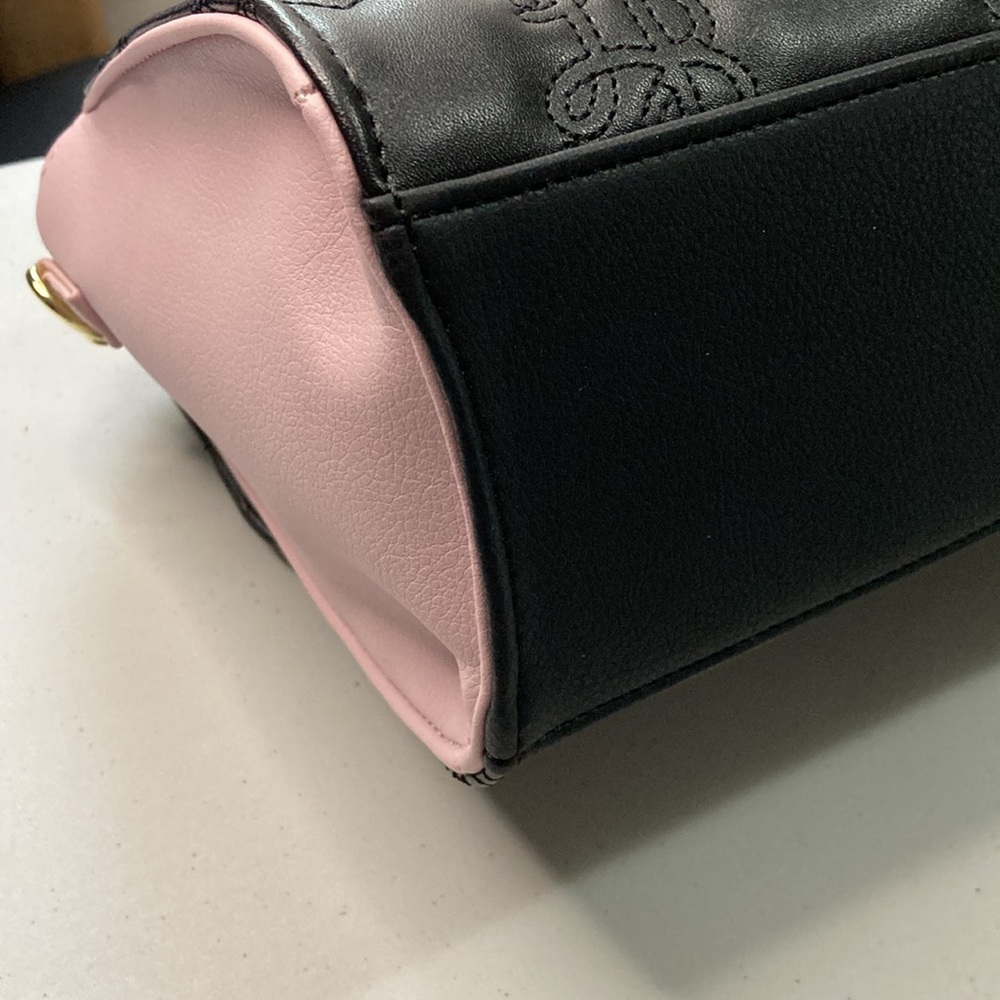 Betsey Johnson LBaddy Black And Pink Crossbody Bag NEW WITH TAGS - Picture 8 of 10
